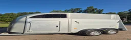 Hästtransporter  fordon & transport till salu: Superfin extrautrustad hästtransport - Annons 1