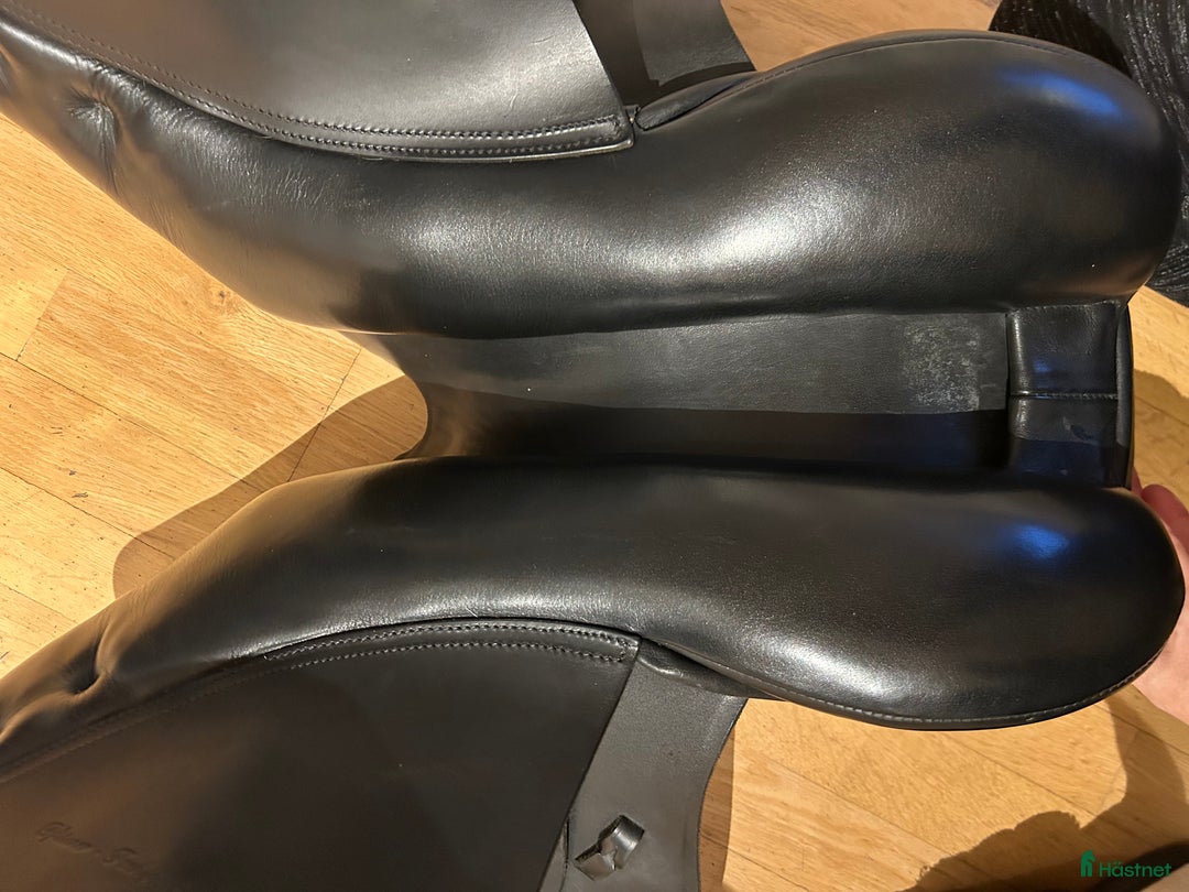 Sadlar hästutrustning till salu: Allroundsadel /hopp i Domsjö - Annons 3