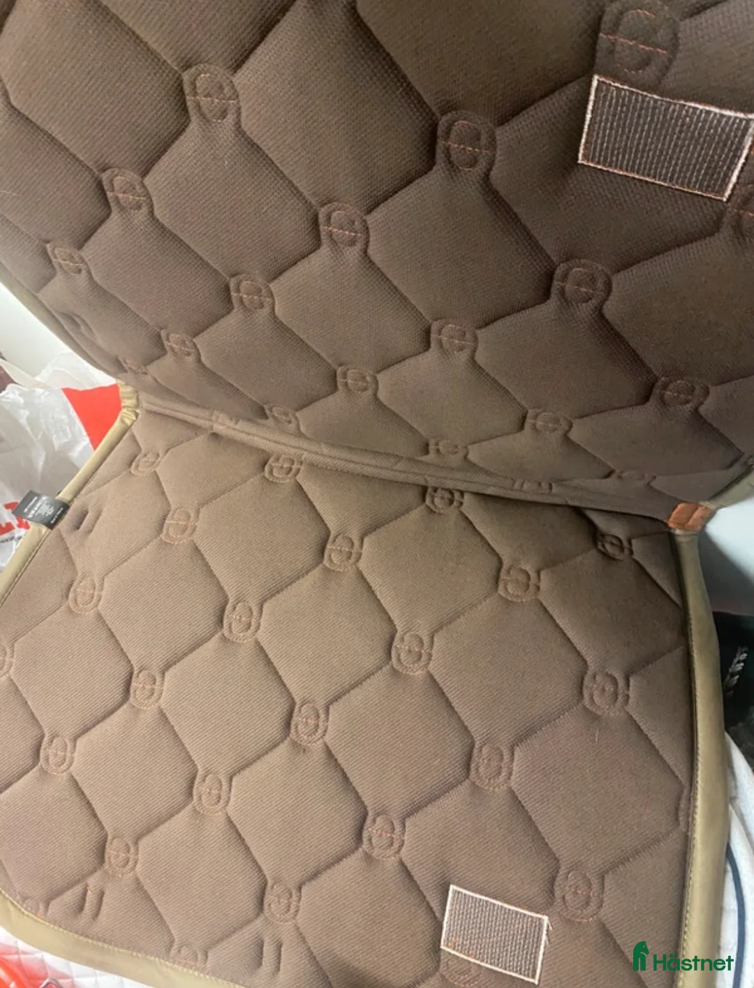 Schabrak & Vojlockar hästutrustning till salu: Fint es schabrak i full - Annons 2