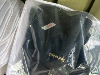 Övrig Hästutrustning hästutrustning till salu: Back on track paddar i Alnö - Annons 1