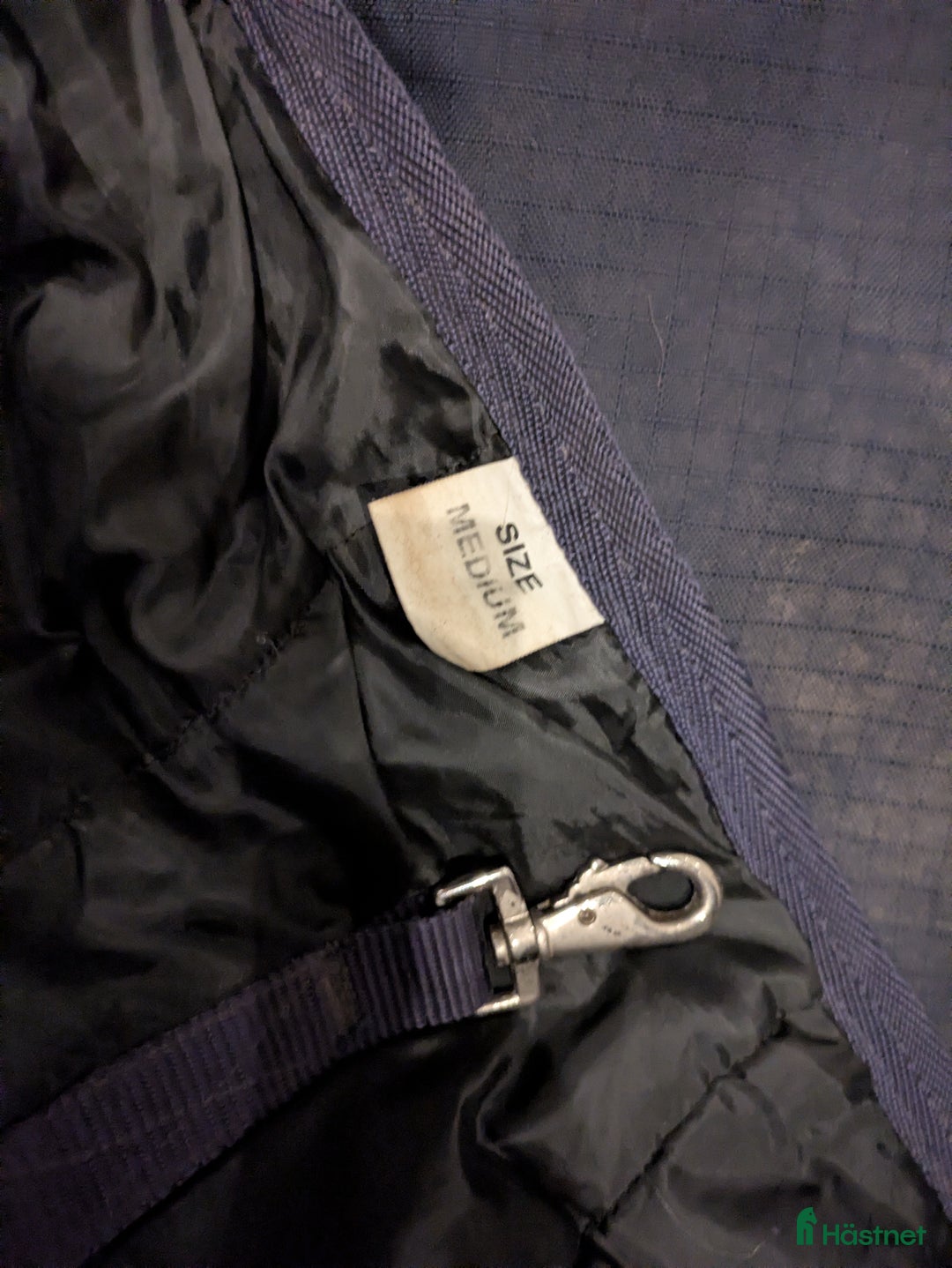 Täcken hästutrustning till salu: Hansbo vintertäcke med hals  i Vinslöv - Annons 3