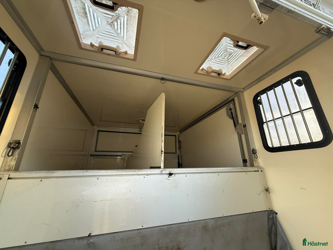 Hästlastbilar  fordon & transport till salu: UMESLÄP HÄSTALSTBIL *LASTVIKT 1100KG* i Köping - Annons 8