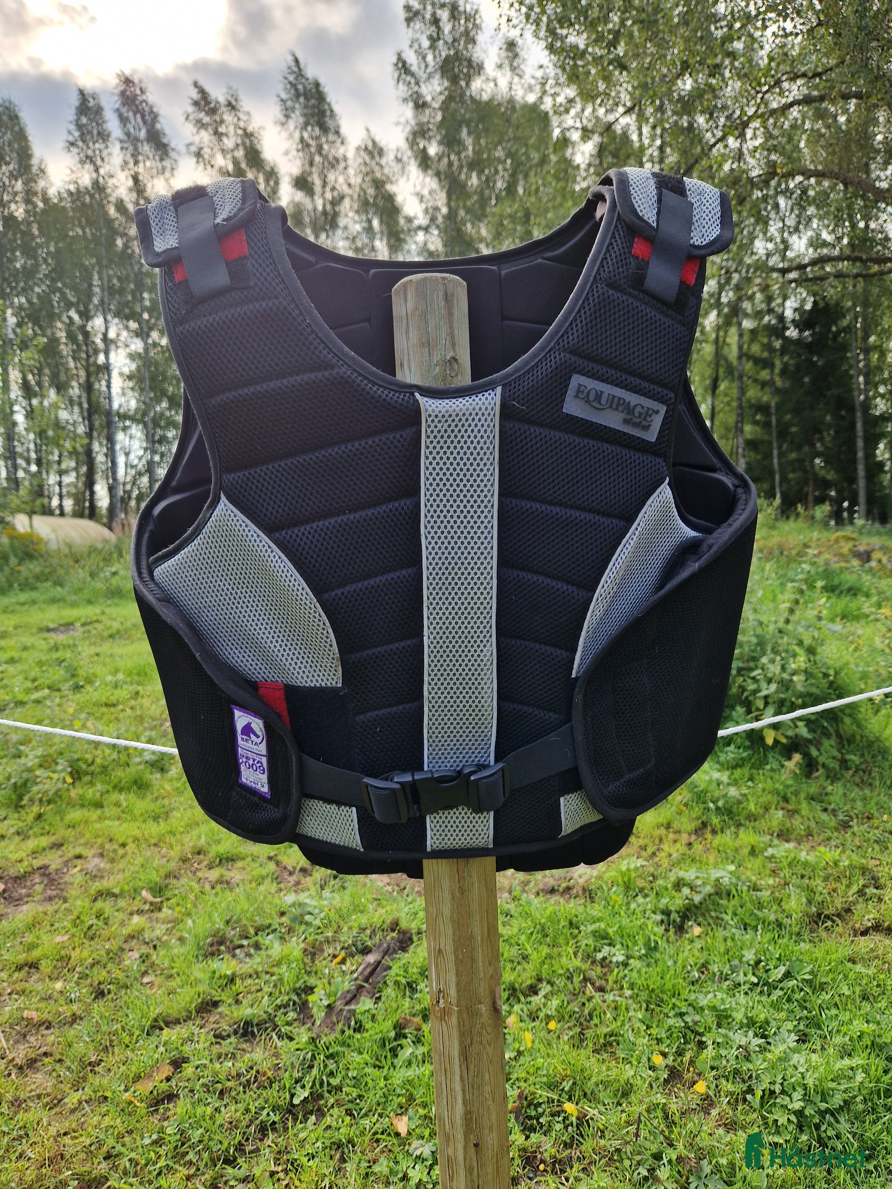 Säkerhetsvästar ryttarutrustning till salu: Ridväst  i Molkom - Annons 20