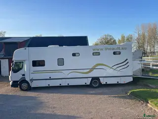 Hästlastbilar fordon & transport till salu: 6-hästars lastbil med bodel i Alingsås - Annons 1