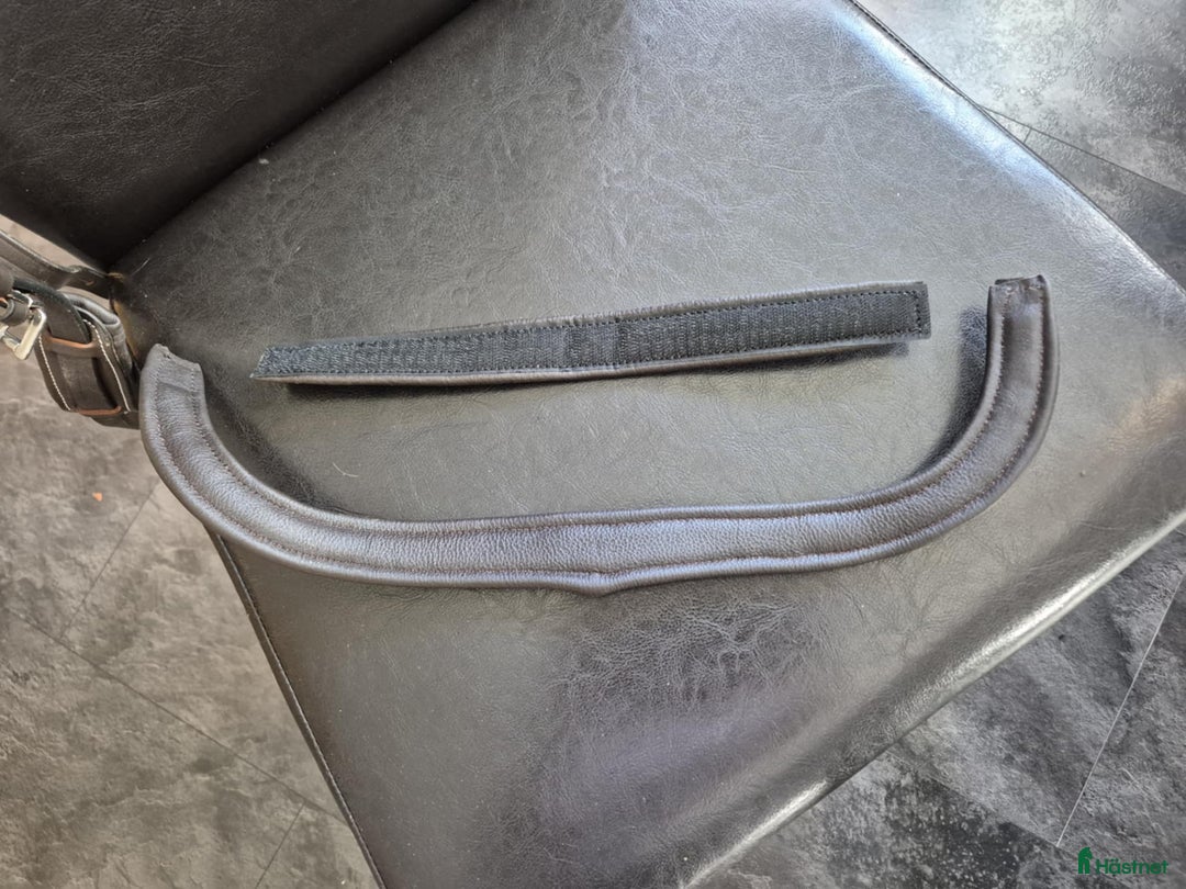 Träns hästutrustning till salu: Brunt luddträns från Horze i storlek x-full i Vännäs - Annons 4