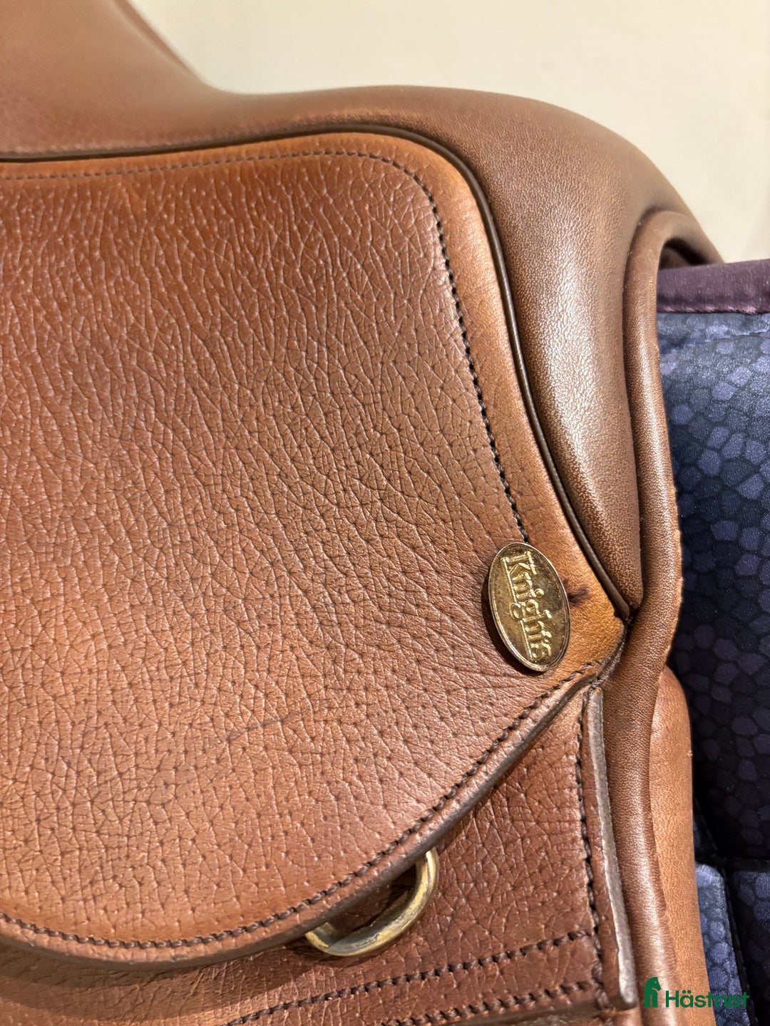 Sadlar hästutrustning till salu: Sir Walter Knights sadel  i Allerum - Annons 4