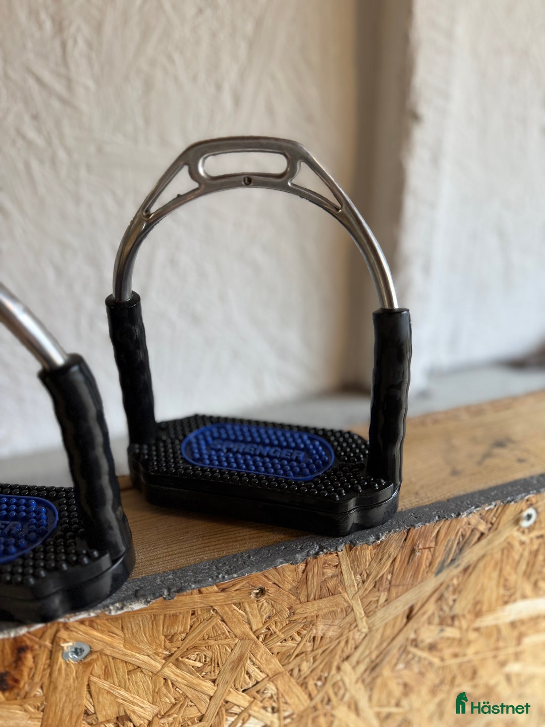 Stigbyglar hästutrustning till salu: Sprenger Bow Balance i Söderhamn - Annons 3