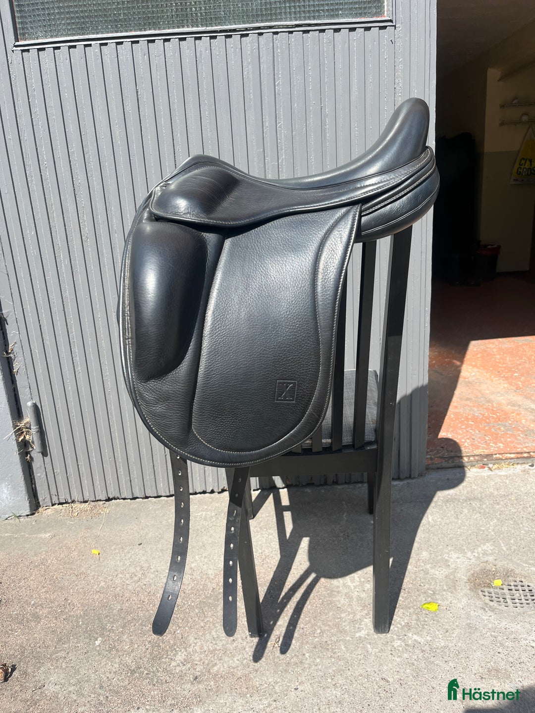 Sadlar hästutrustning till salu: Eques X i Ljungbyholm - Annons 1