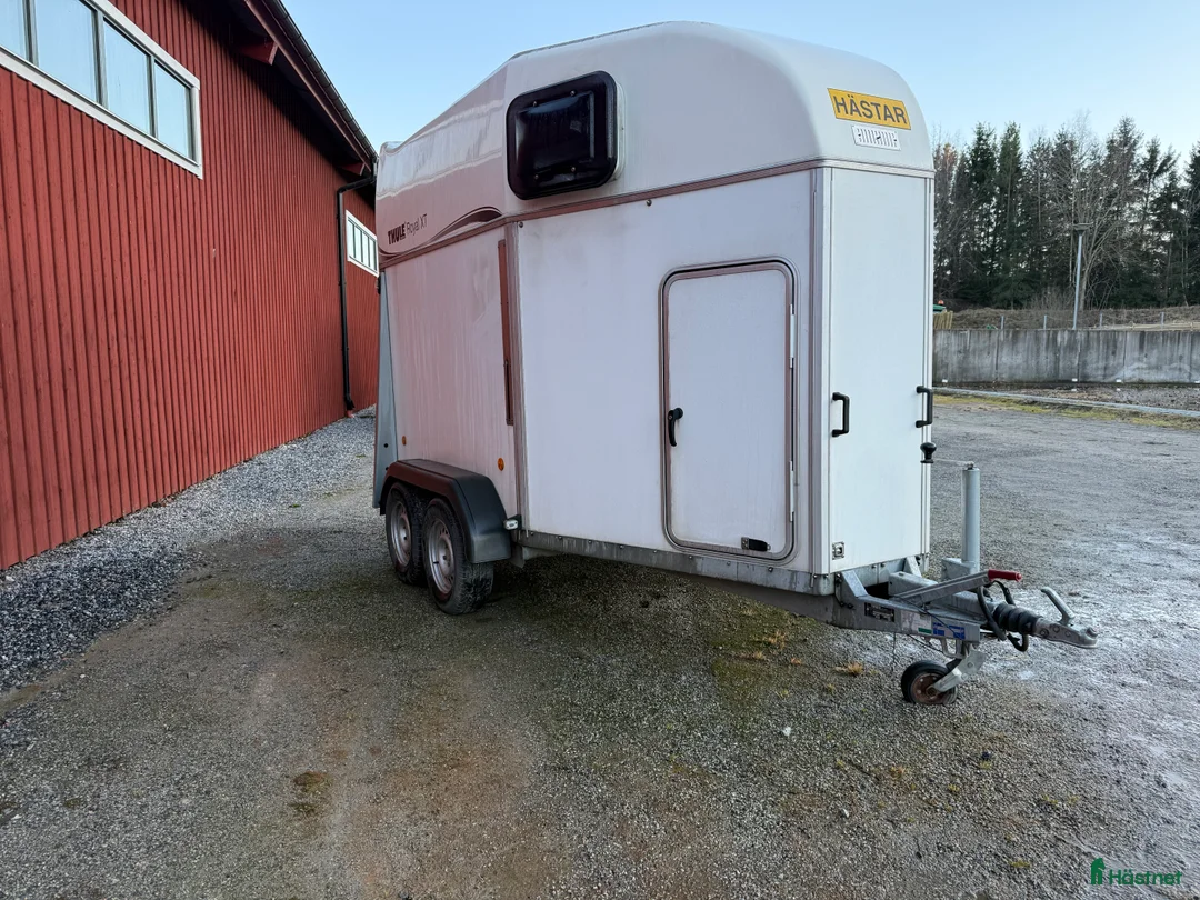 Hästtransporter  fordon & transport till salu: Fin Royal XT till salu.  - Annons 1
