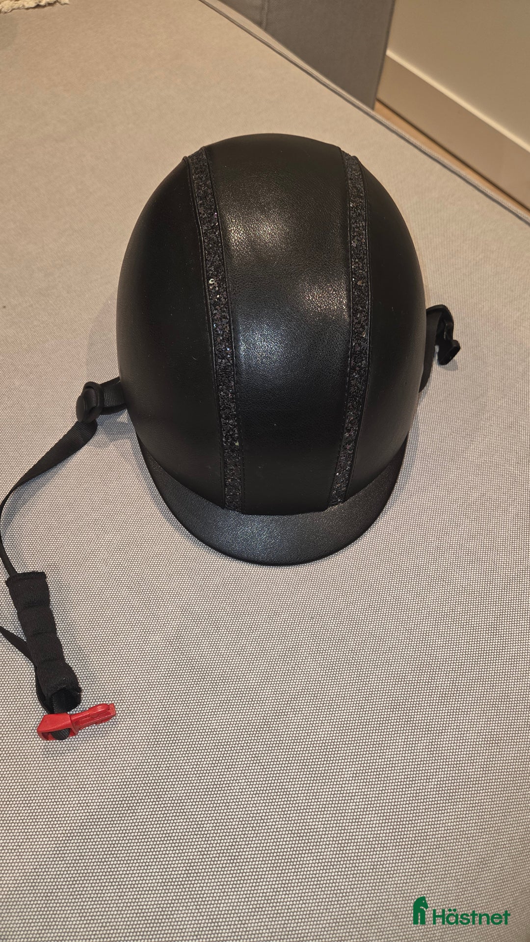 Hjälmar ryttarutrustning till salu: Ridhjälm i Malmö - Annons 1