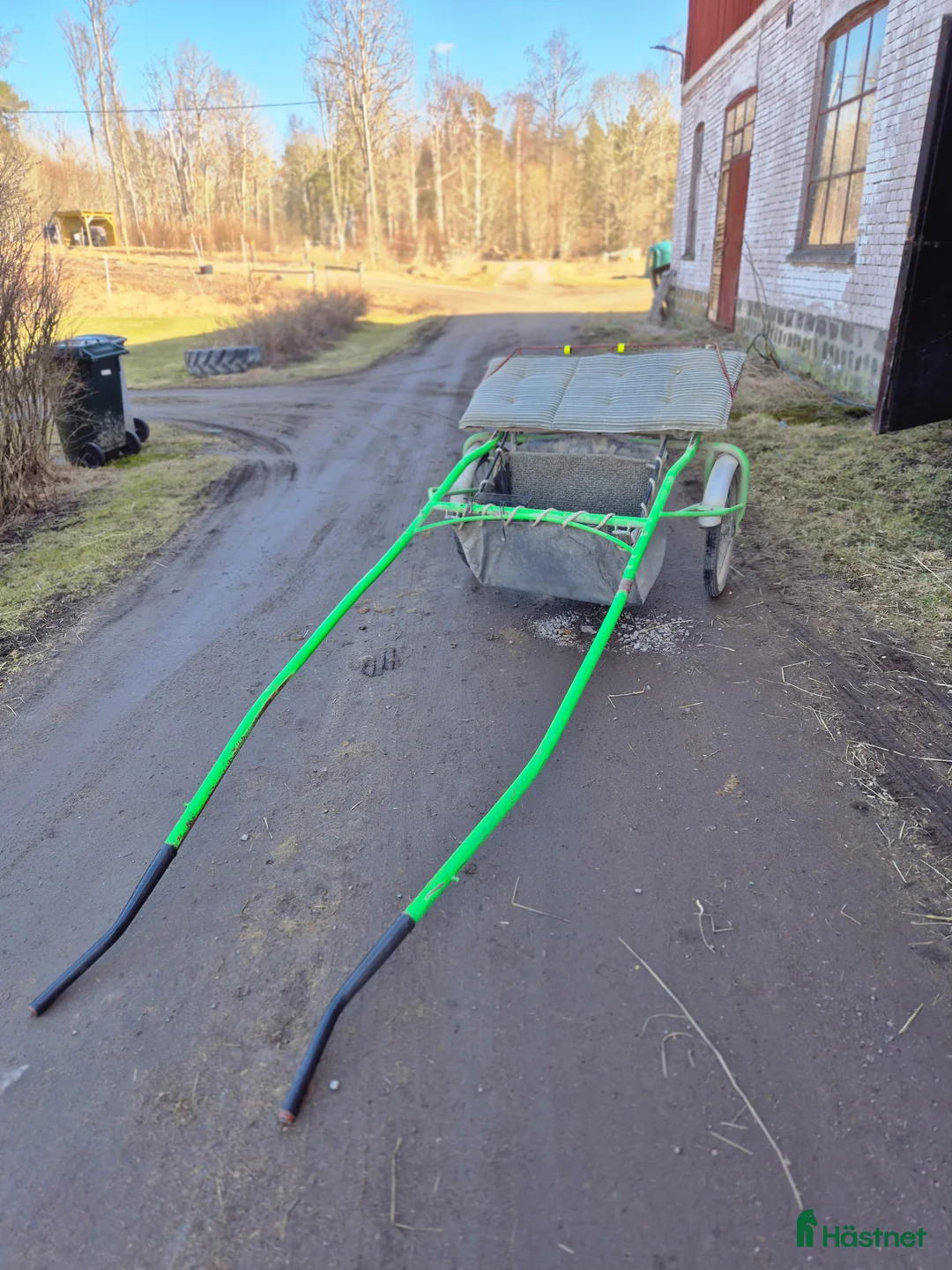 Körvagnar körning till salu: Äldre Huddik rockard  - Annons 2