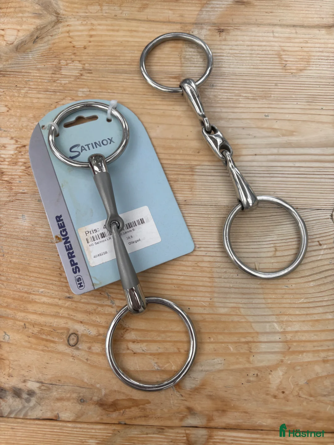 Bett hästutrustning till salu: Sprenger Stainox och Globus bett - Annons 1