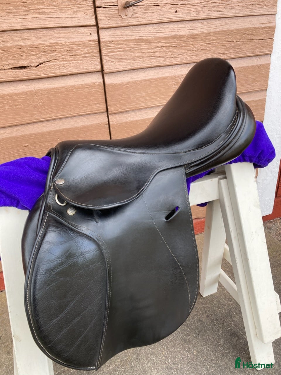 Sadlar hästutrustning Hoppsadel Frank Baines, Reflex cc i Mantorp - Annons 1