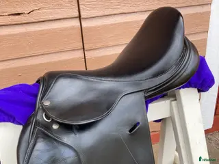 Sadlar hästutrustning Hoppsadel Frank Baines, Reflex cc i Mantorp - Annons 2