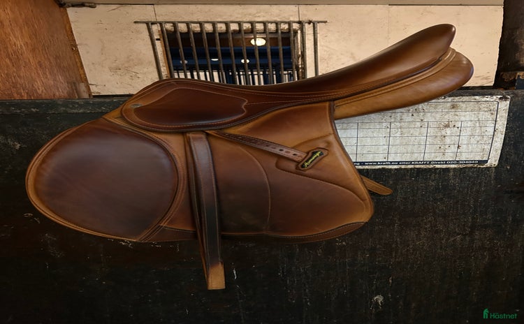 Sadlar hästutrustning till salu i Enköping - Annons 11