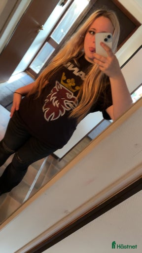 Galleribild {{count}}