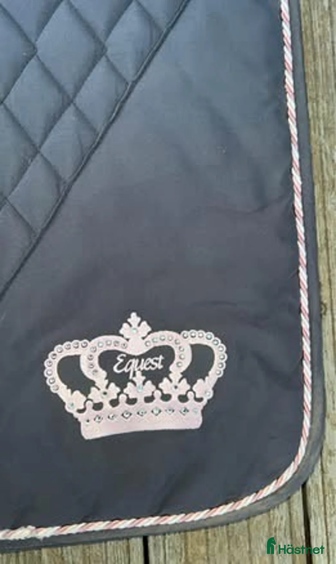 Schabrak & Vojlockar hästutrustning till salu: Equest dressyrschabrak  i Vallentuna - Annons 2