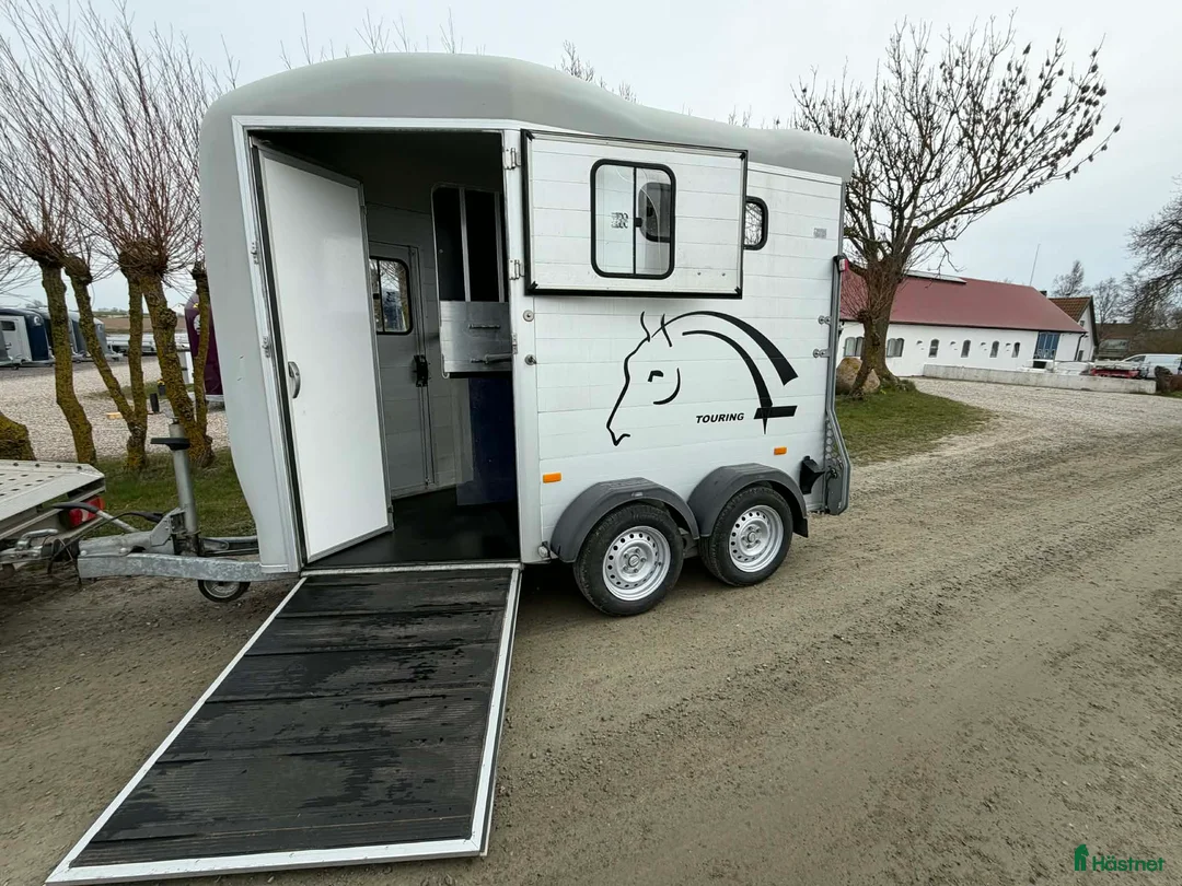 Hästtransporter  fordon & transport till salu: Fin hästtransport frontutlastning och sk  - Annons 2