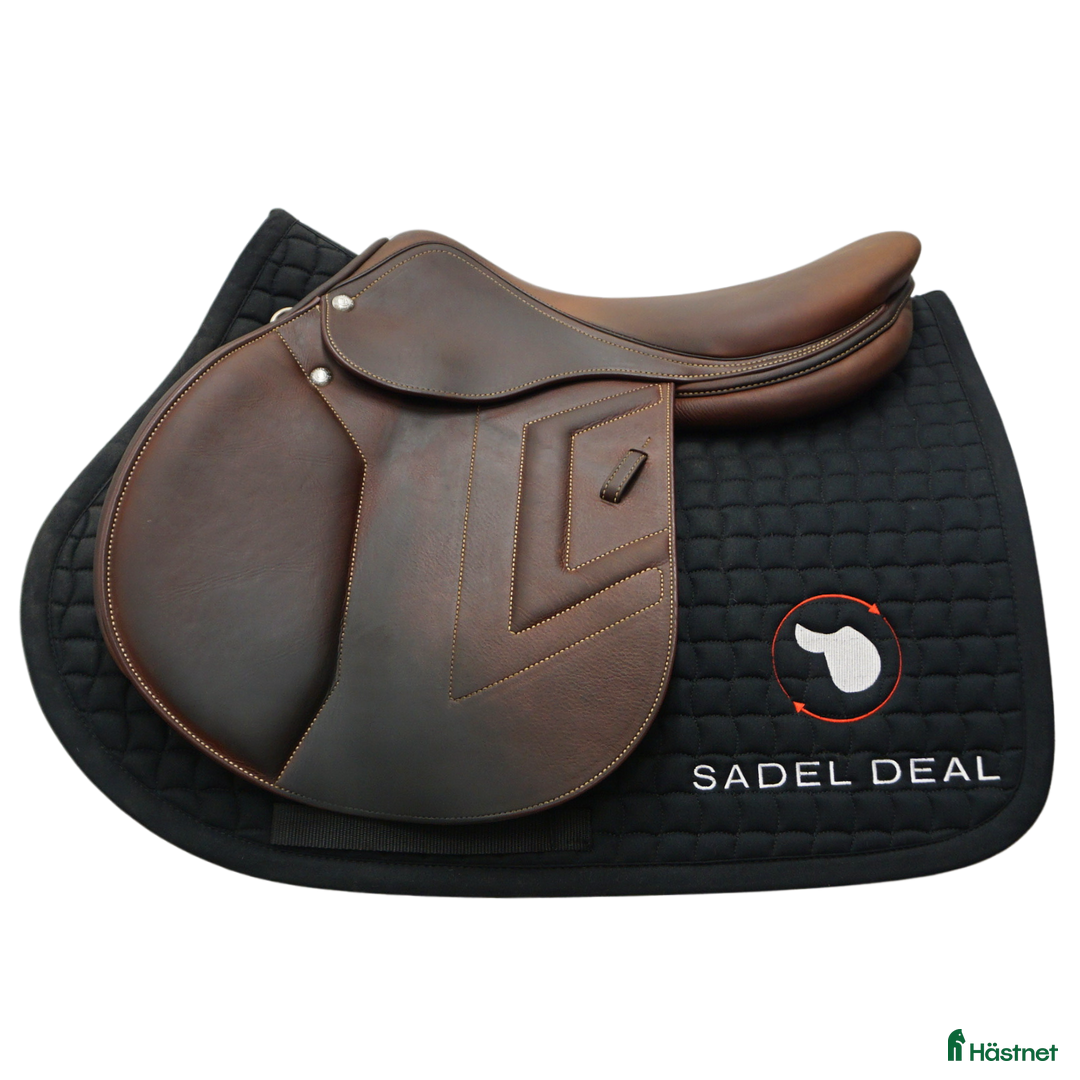 Sadlar hästutrustning Renaissance F 17" i nyskick! i Upplands Väsby - Annons 13