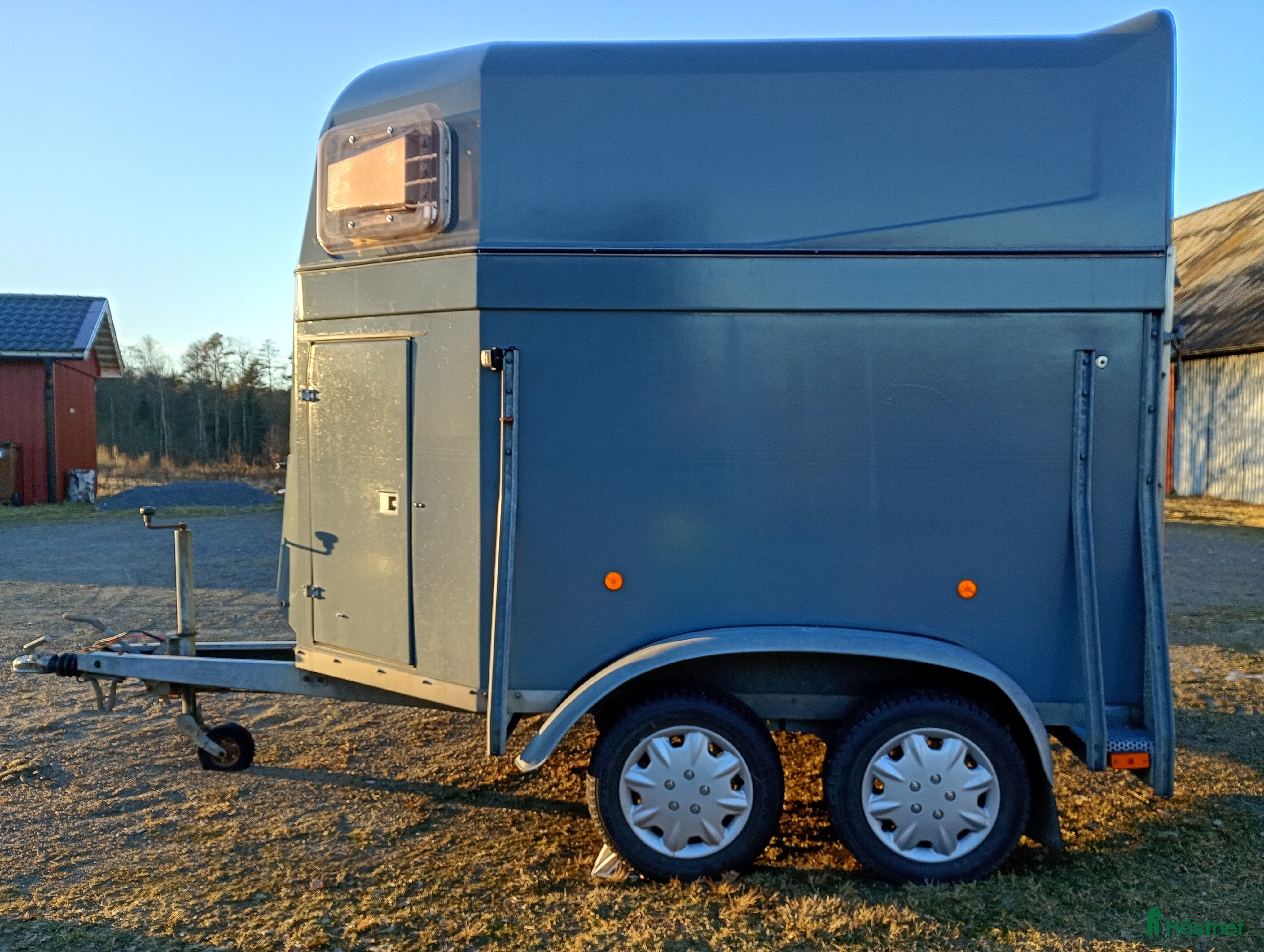 Hästtransporter  fordon & transport till salu: Bäckmann med sadelkammare i Istorp - Annons 18