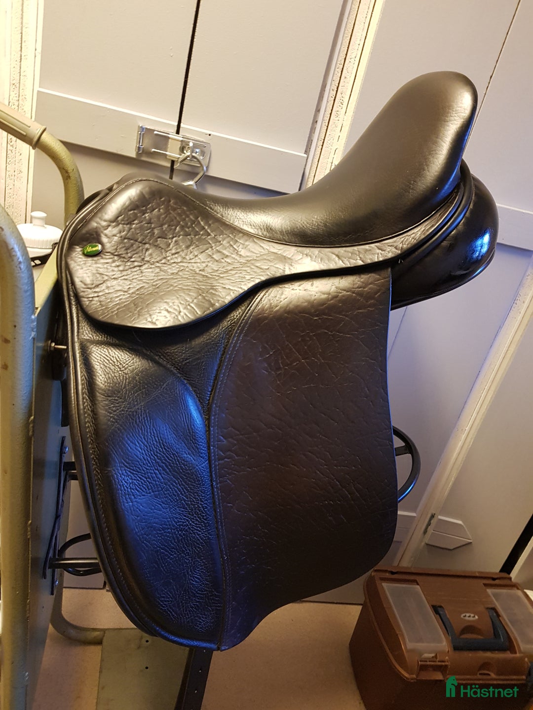 Sadlar hästutrustning till salu: Stall Akur Taktur (tillverkad av silhouette) i Söråker - Annons 2