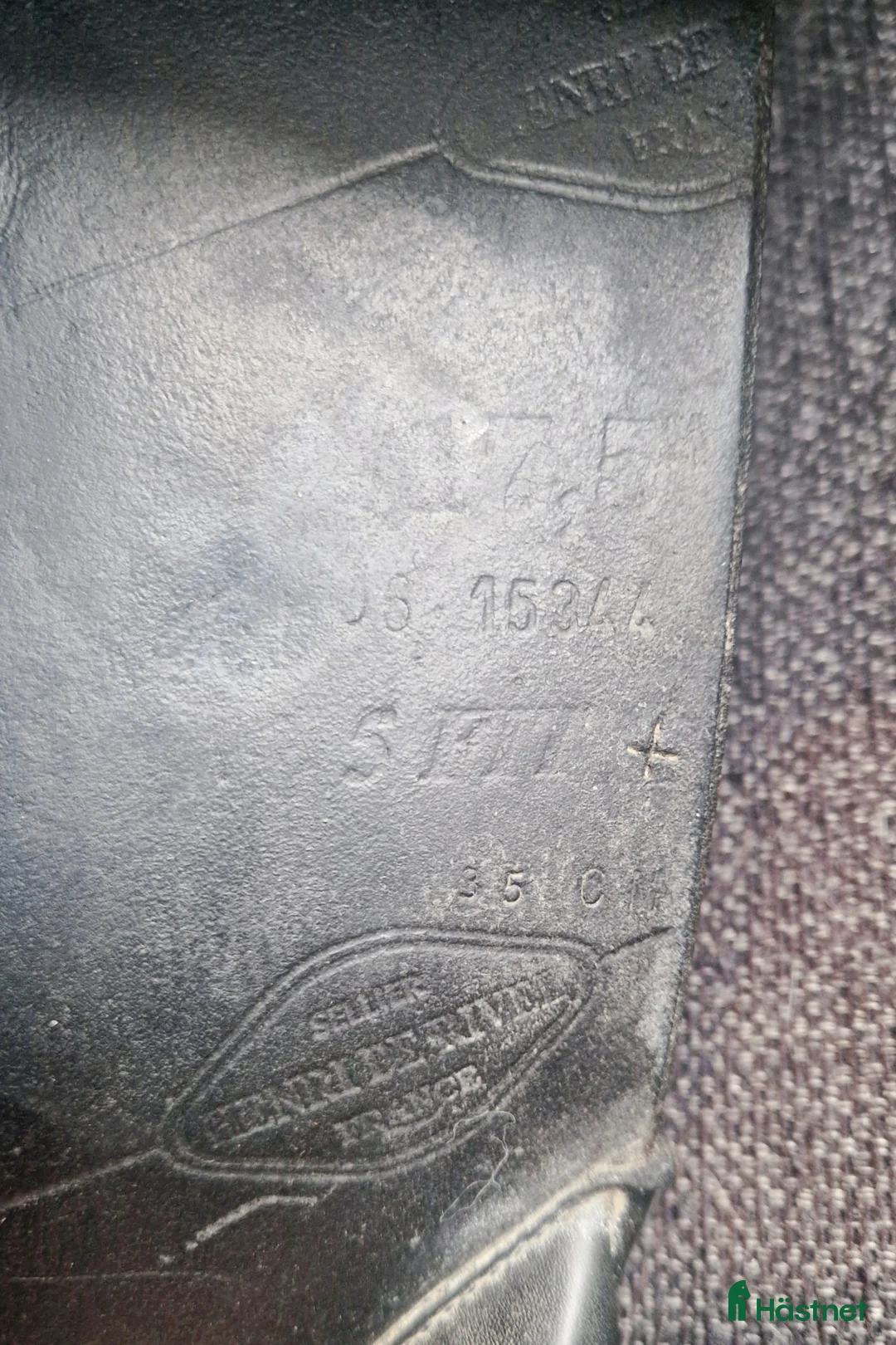 Sadlar hästutrustning till salu: Henri De Rivel Hoppsadel 17,5 - Annons 8