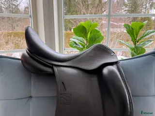 Sadlar hästutrustning Fin Childeric DNL - Annons 5