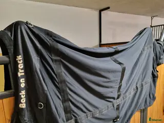 Täcken hästutrustning Back on track nät täcke - Annons 18