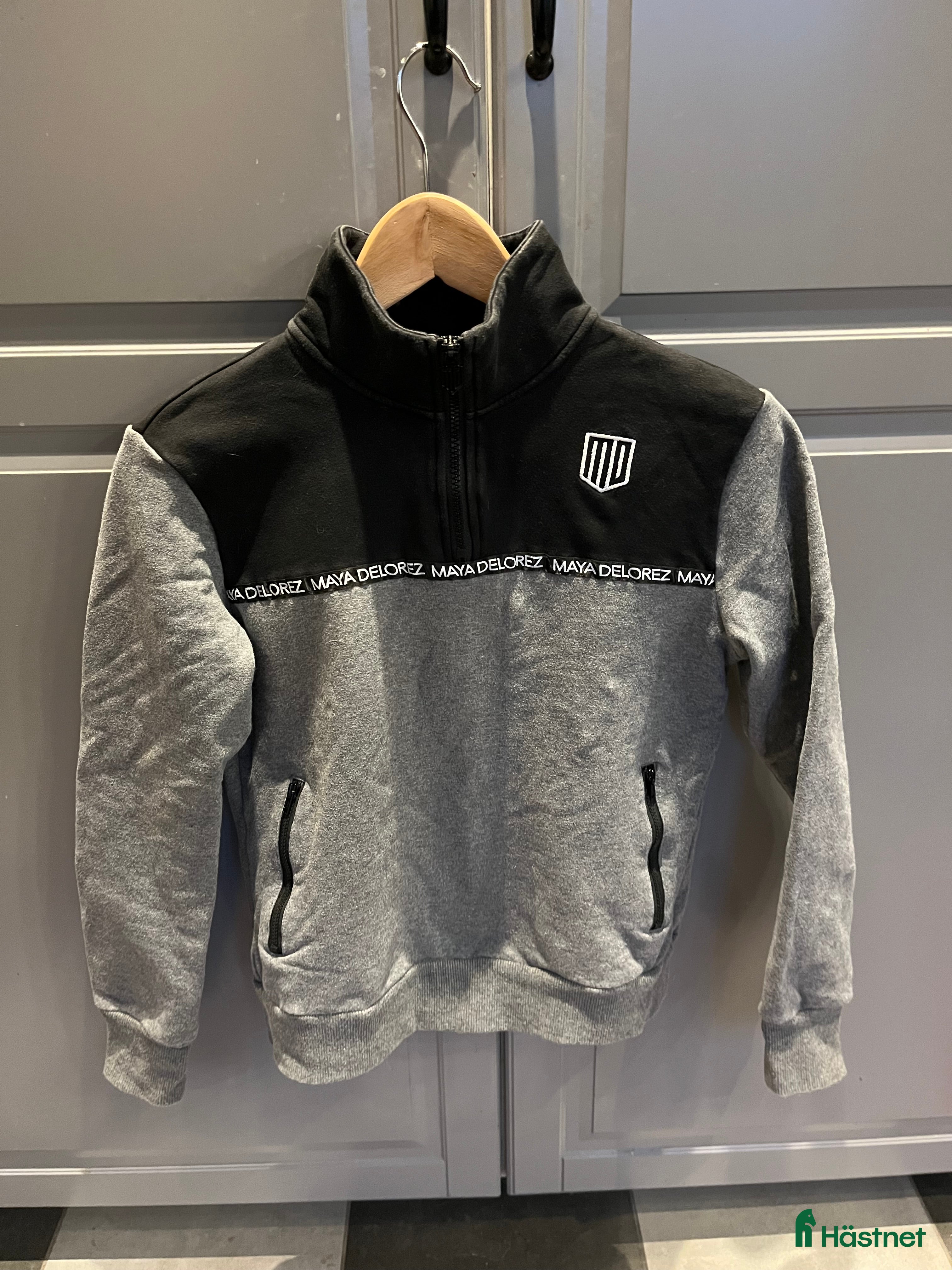 Övrigt Ridkläder ryttarutrustning till salu: Maya Delorez tröja i Saxtorp - Annons 7