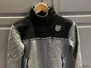 Övrigt Ridkläder ryttarutrustning till salu: Maya Delorez tröja i Saxtorp - Annons 12