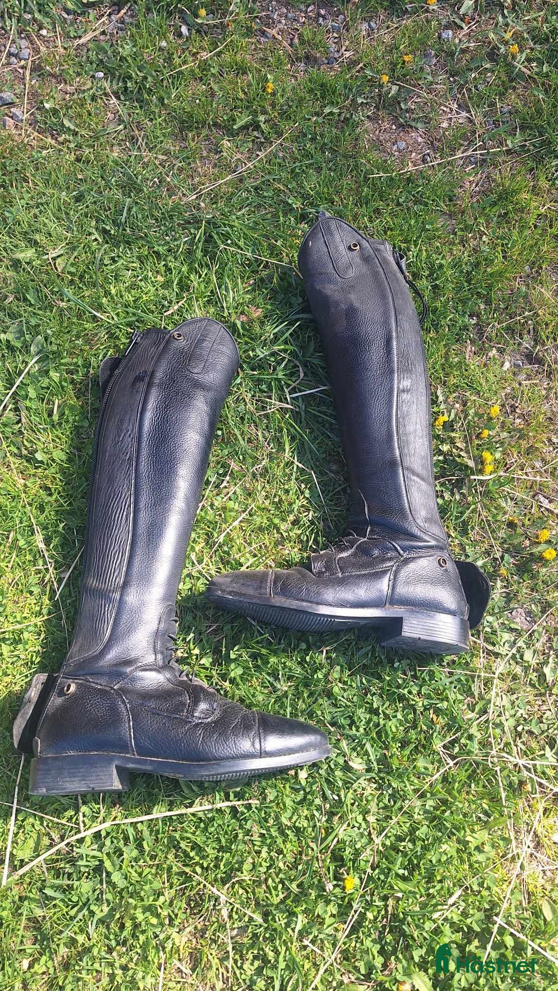 Ridstövlar ryttarutrustning till salu: Fina ridstövlar🤩 i Lidköping - Annons 19