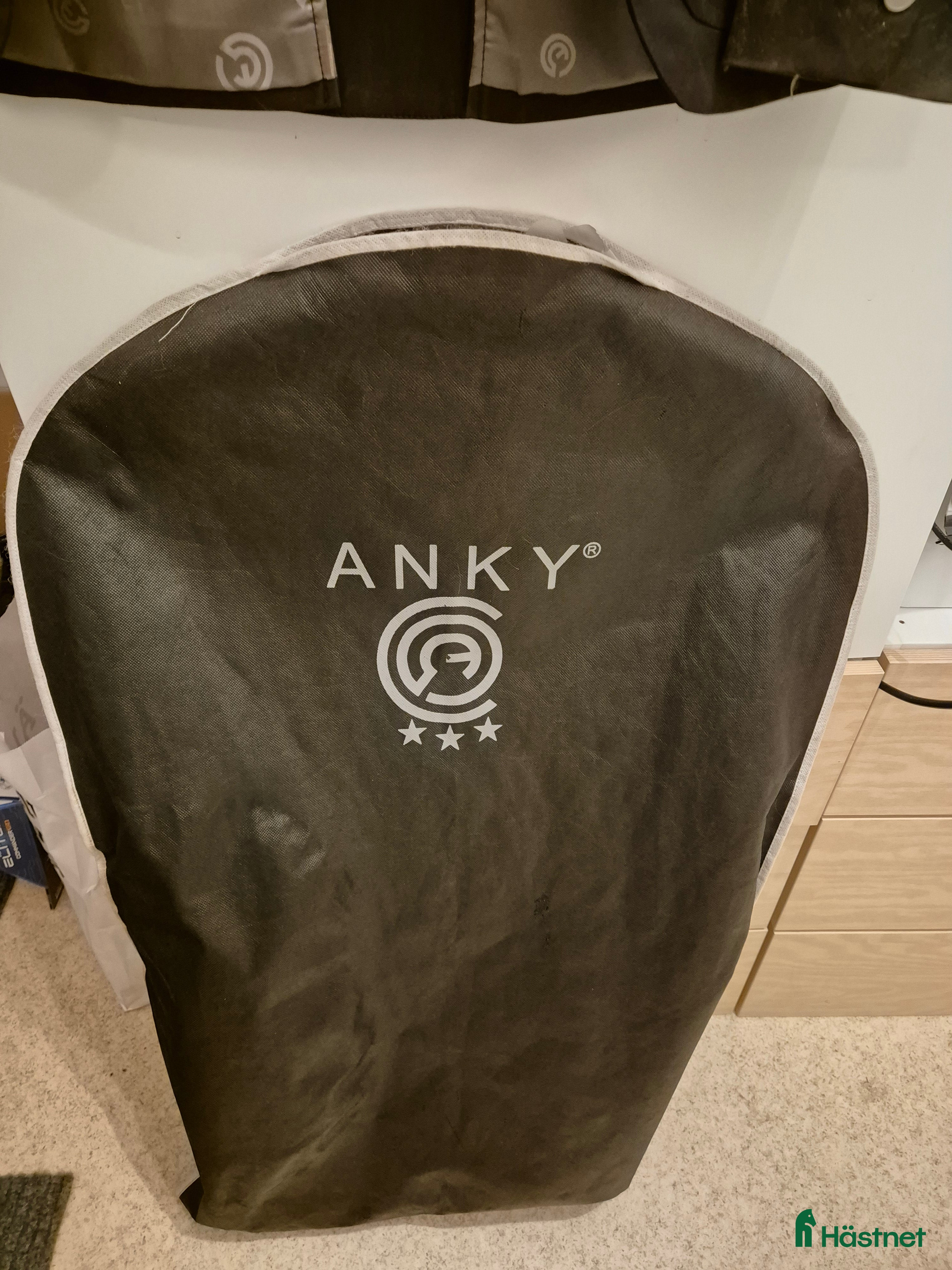 Jackor &amp; Kavajer ryttarutrustning till salu: Frackett Anky i Lyckeby - Annons 14