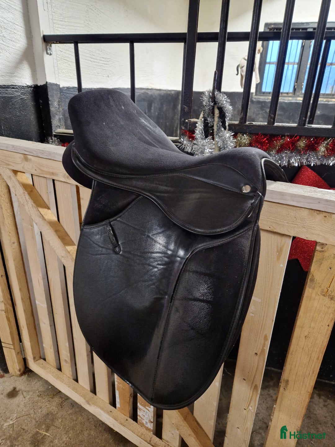 Sadlar hästutrustning till salu: Thorowgood griffin, 17t i Motala - Annons 2