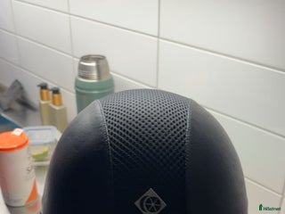 Hjälmar ryttarutrustning till salu: Charles Owen sp8 i Uppsala - Annons 1