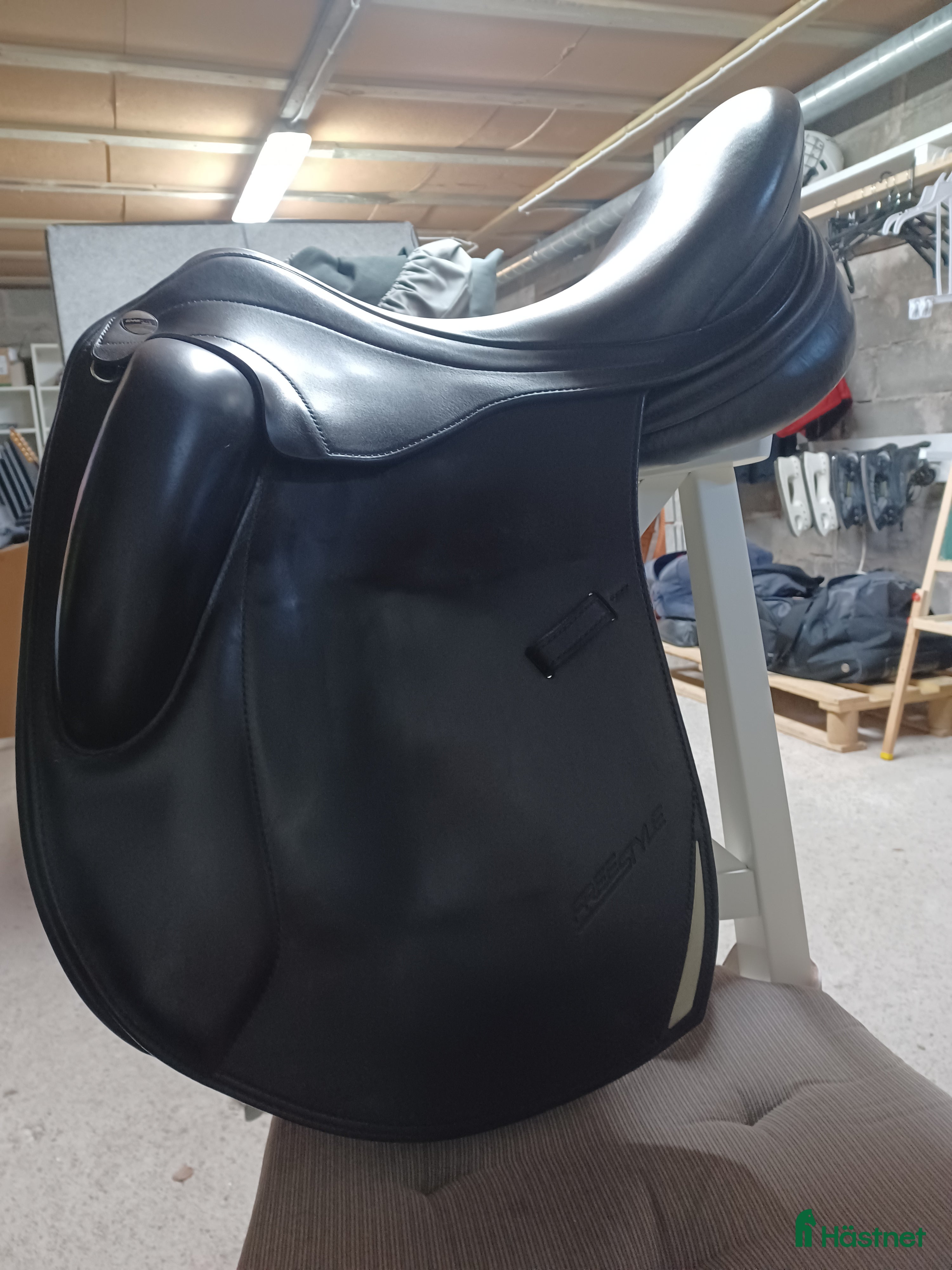 Sadlar hästutrustning till salu: Erresplus freestyle i Munkedal - Annons 1