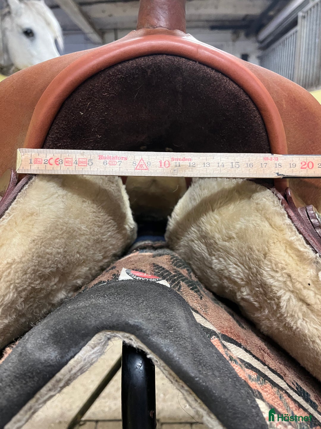 Sadlar hästutrustning till salu: Westernsadel inklusive padd säljes i Enköping - Annons 5