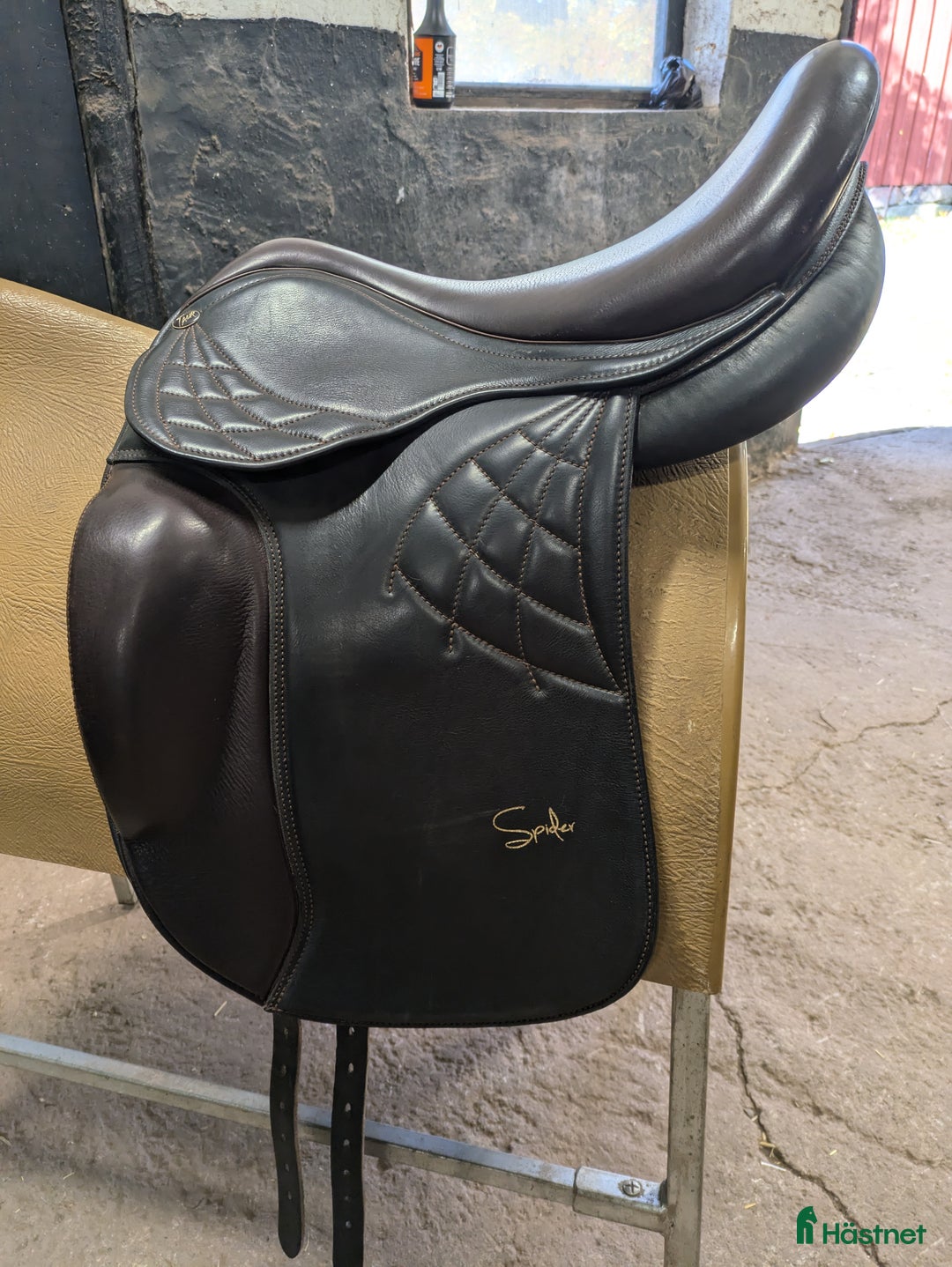 Sadlar hästutrustning till salu: Taur spider i Vartofta - Annons 2