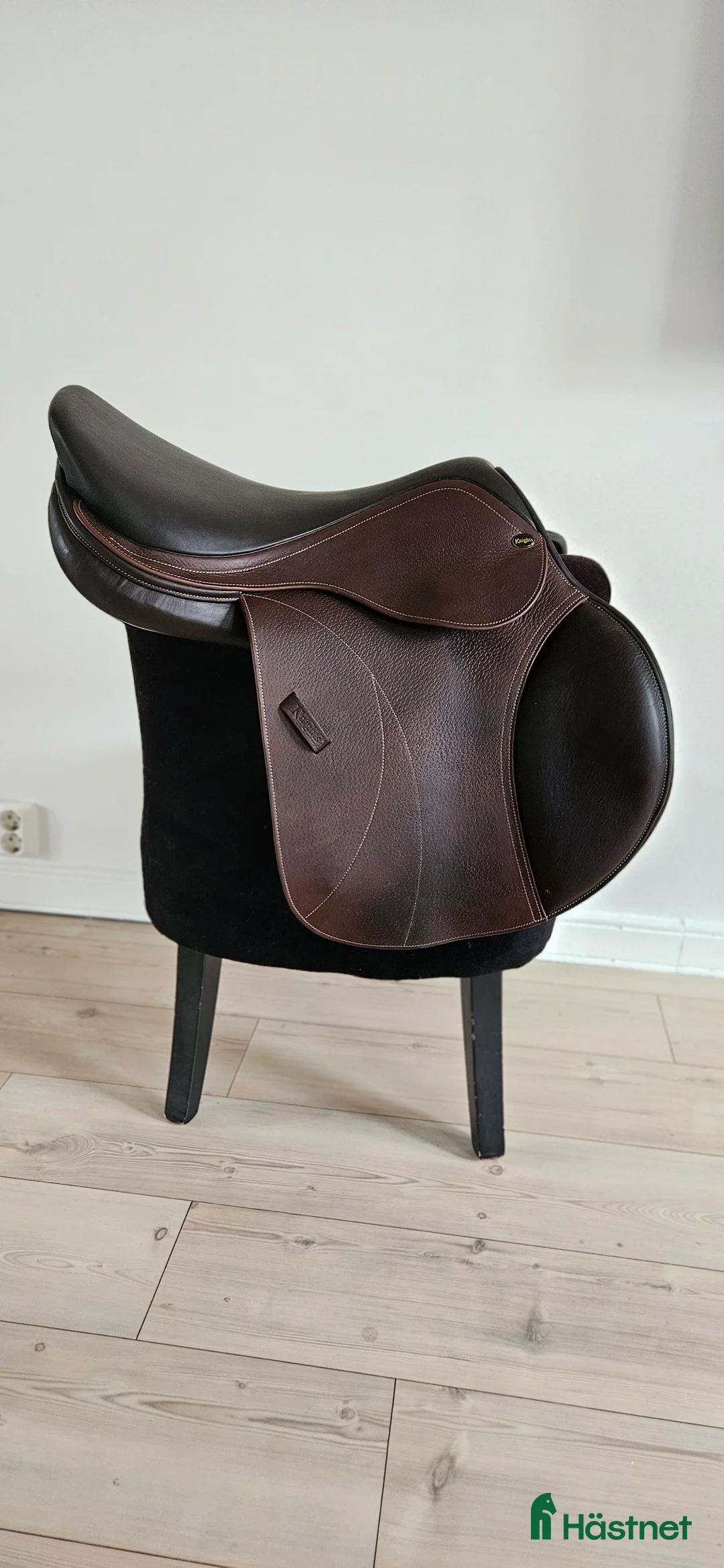 Sadlar hästutrustning till salu: Knights Avalon 17" Brun i Västervik - Annons 1