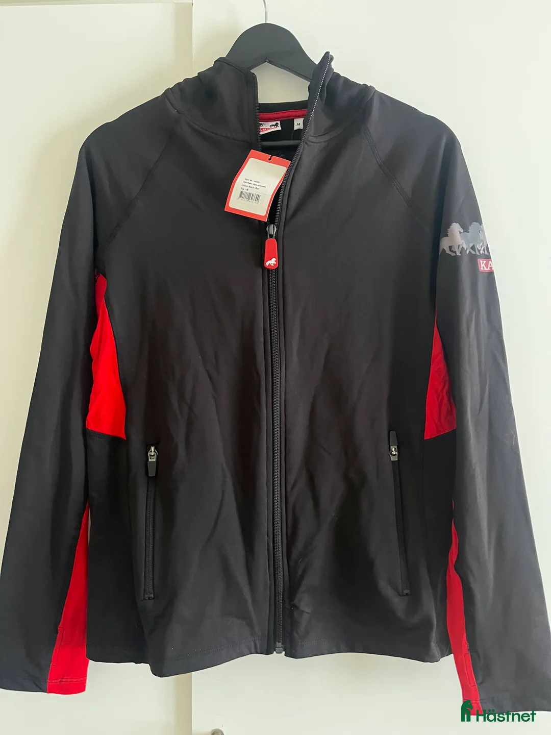 Jackor & Kavajer ryttarutrustning till salu: Karlslund zip hoodie - Annons 1