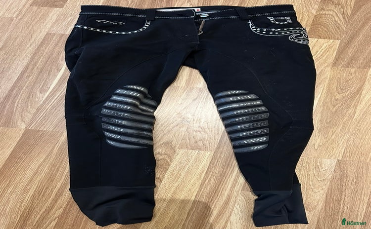 Ridbyxor ryttarutrustning till salu i Ytterby - Annons 10