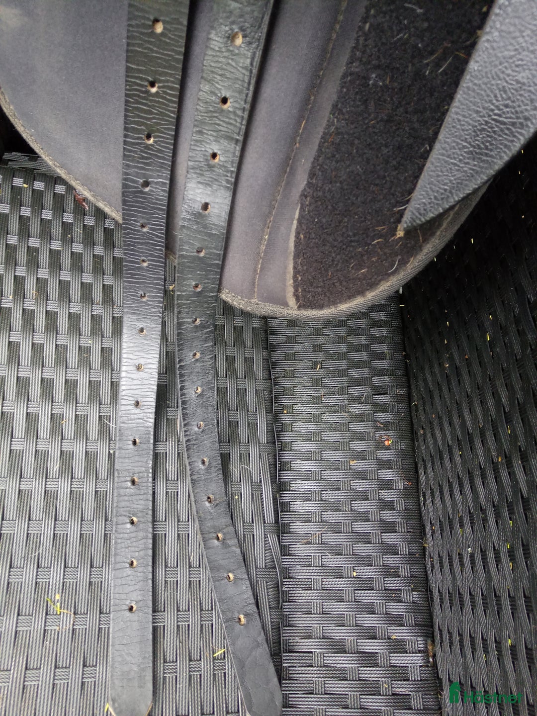 Sadlar hästutrustning till salu: Dressyrsadel syntet i Asarum - Annons 5