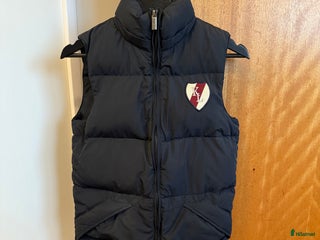 Övrigt Ridkläder ryttarutrustning till salu: Kingslandsväst och Pikeur stövelväska i Skara - Annons 1