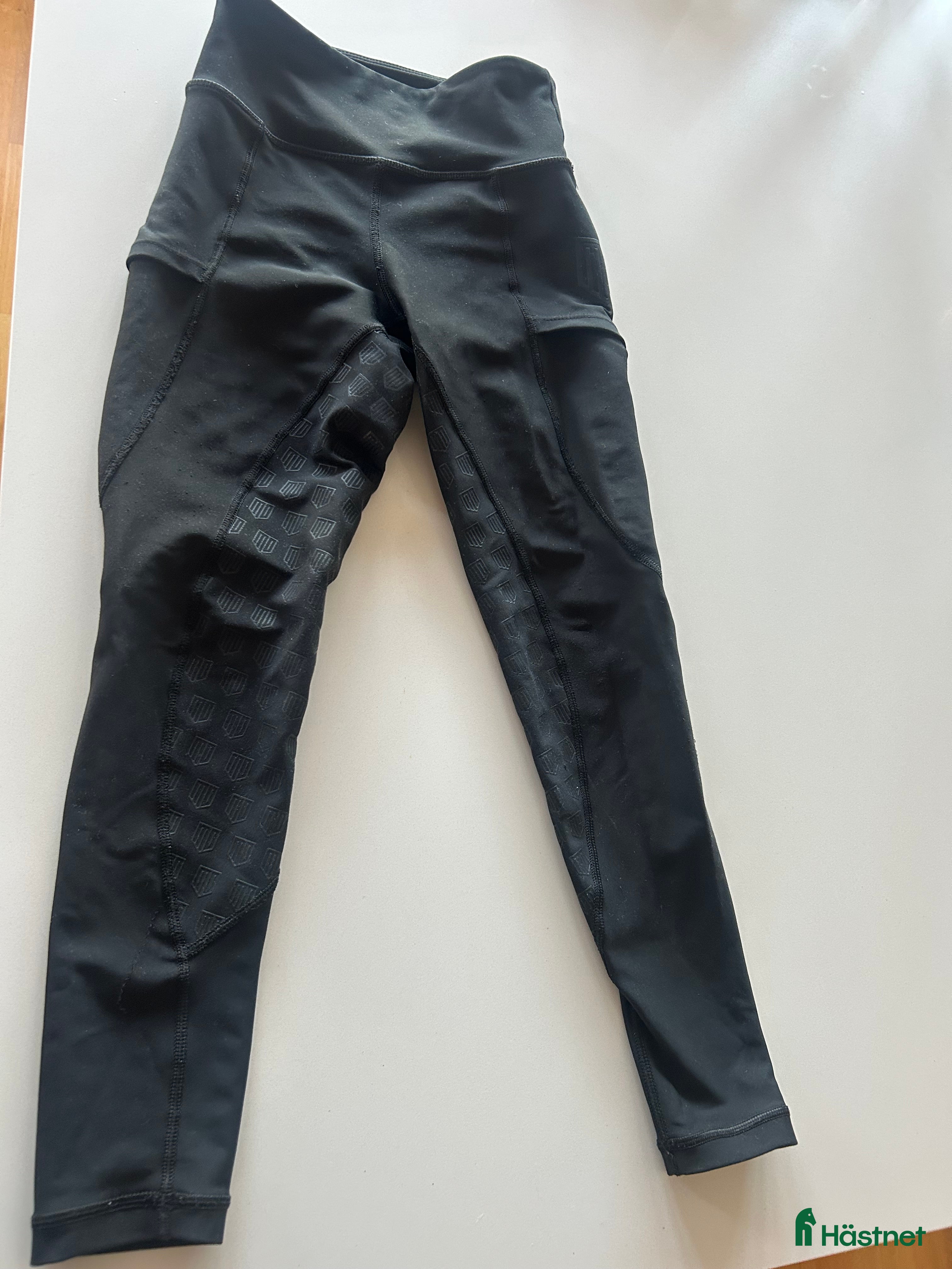 Ridbyxor ryttarutrustning till salu: Maya Delores ridbyxa  i Jät - Annons 4