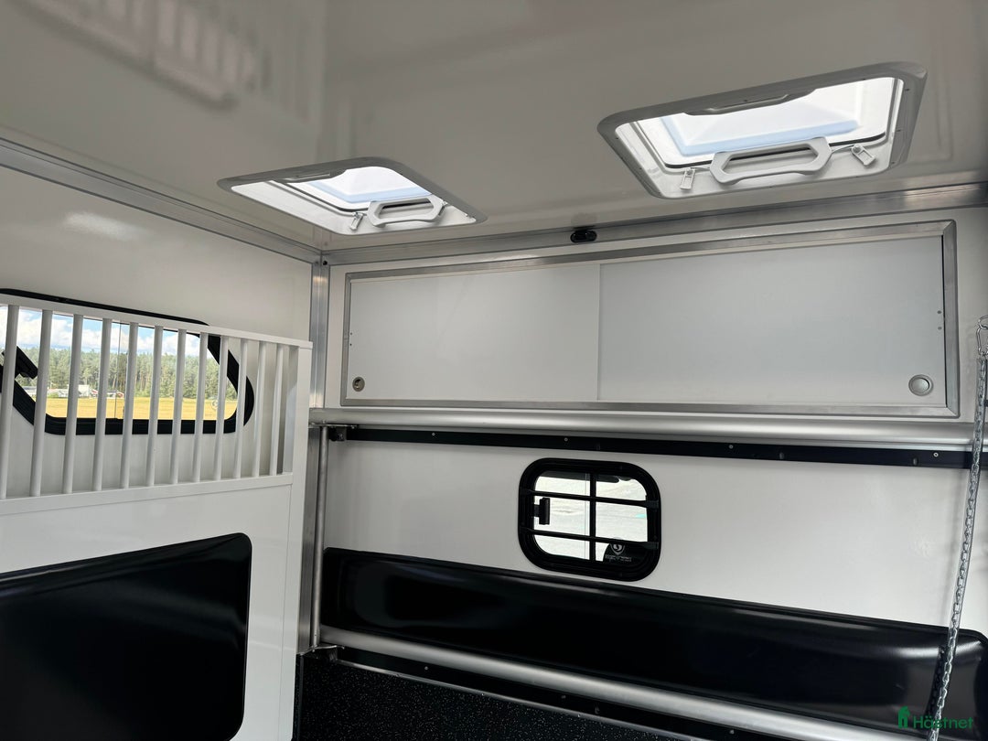 Hästlastbilar  fordon & transport till salu: PARAGAN EQUISTAR 3XL STUTERI  i Köping - Annons 8