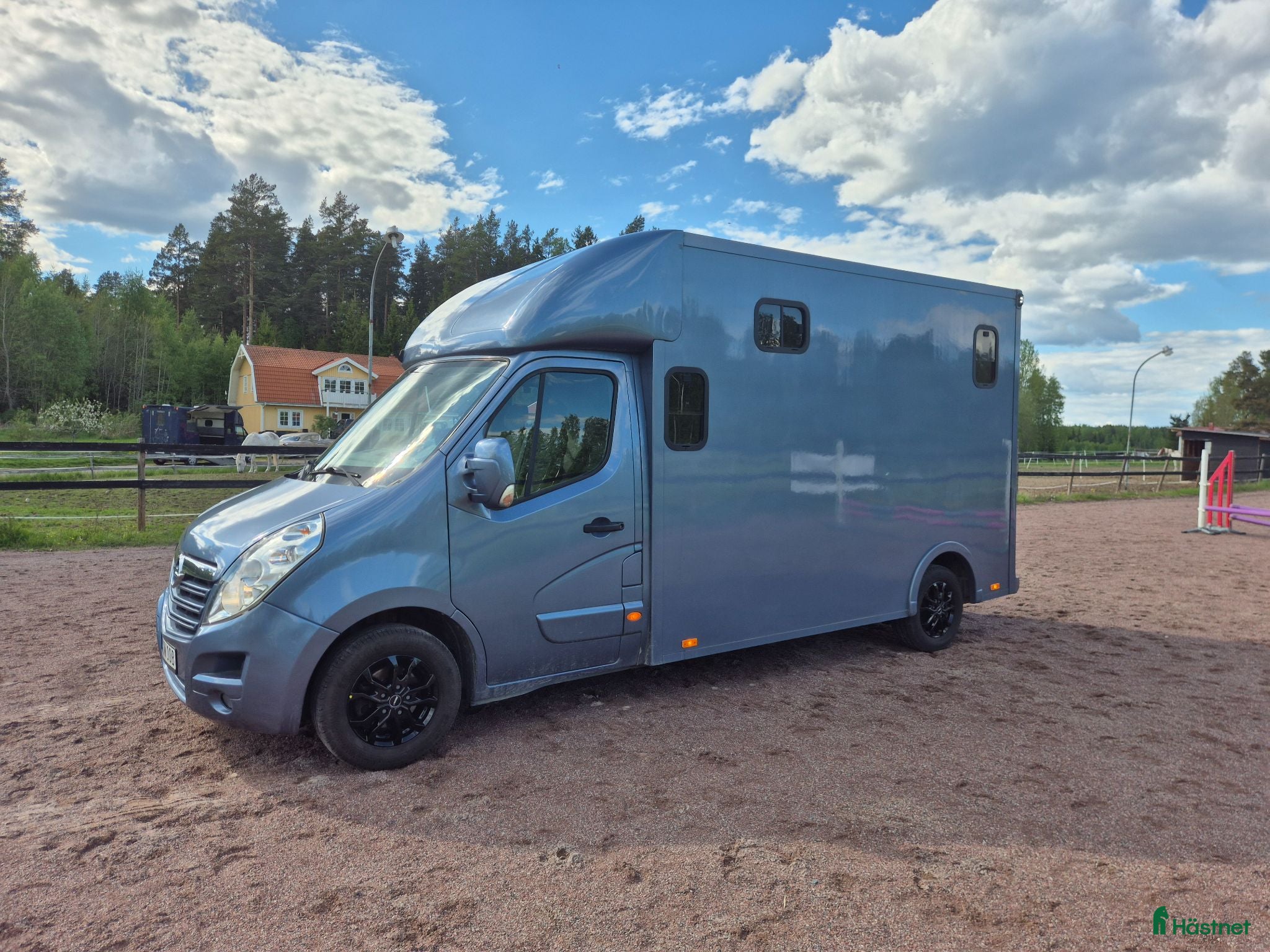 Hästlastbilar  fordon & transport till salu: Stuteri Meetingbuss  - Annons 2