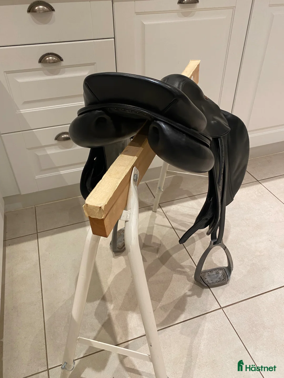 Sadlar hästutrustning till salu: Hopsadel - Annons 7