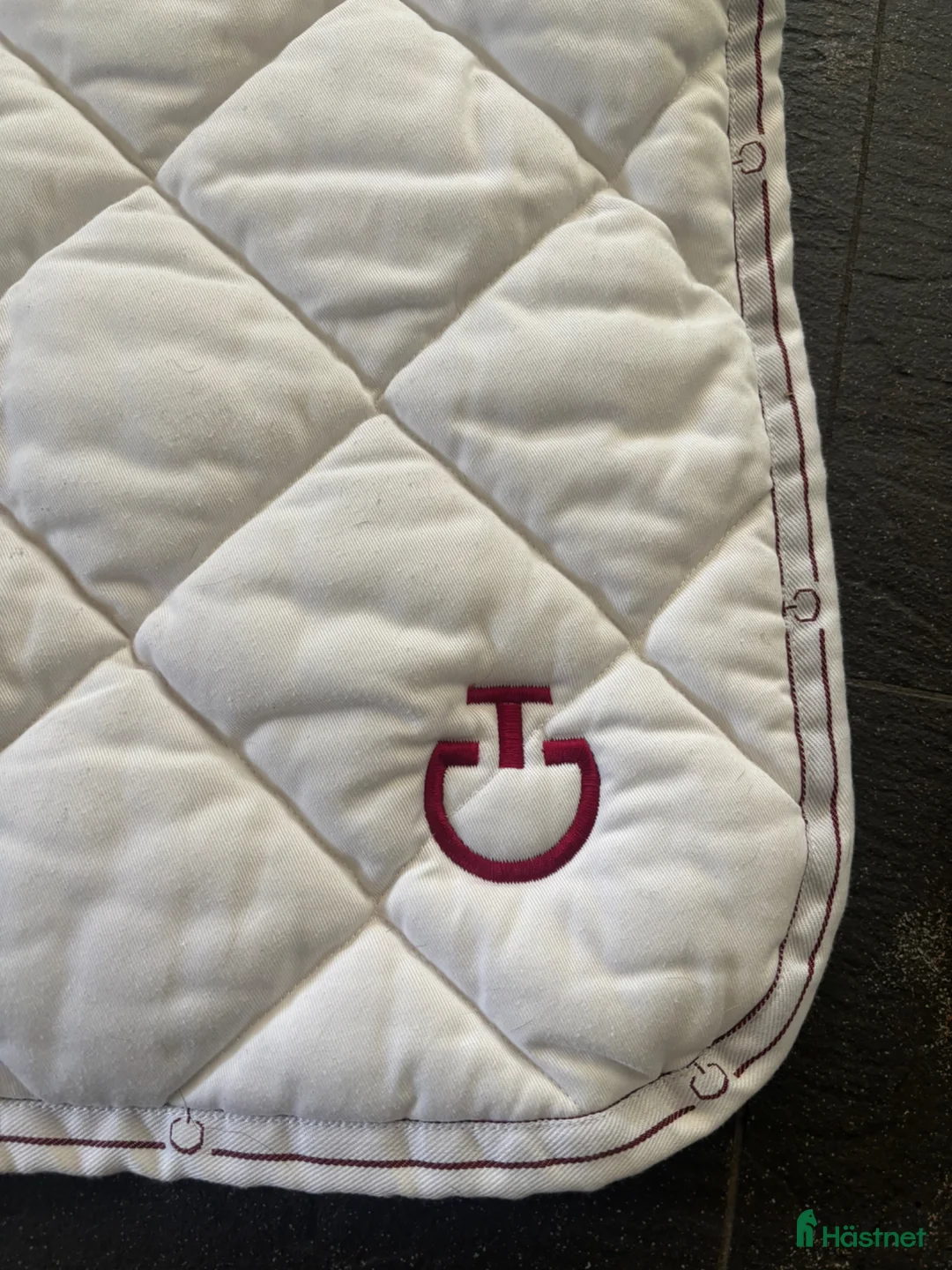 Schabrak & Vojlockar hästutrustning till salu: Vitt cavalleria Toscana schabrak - Annons 2