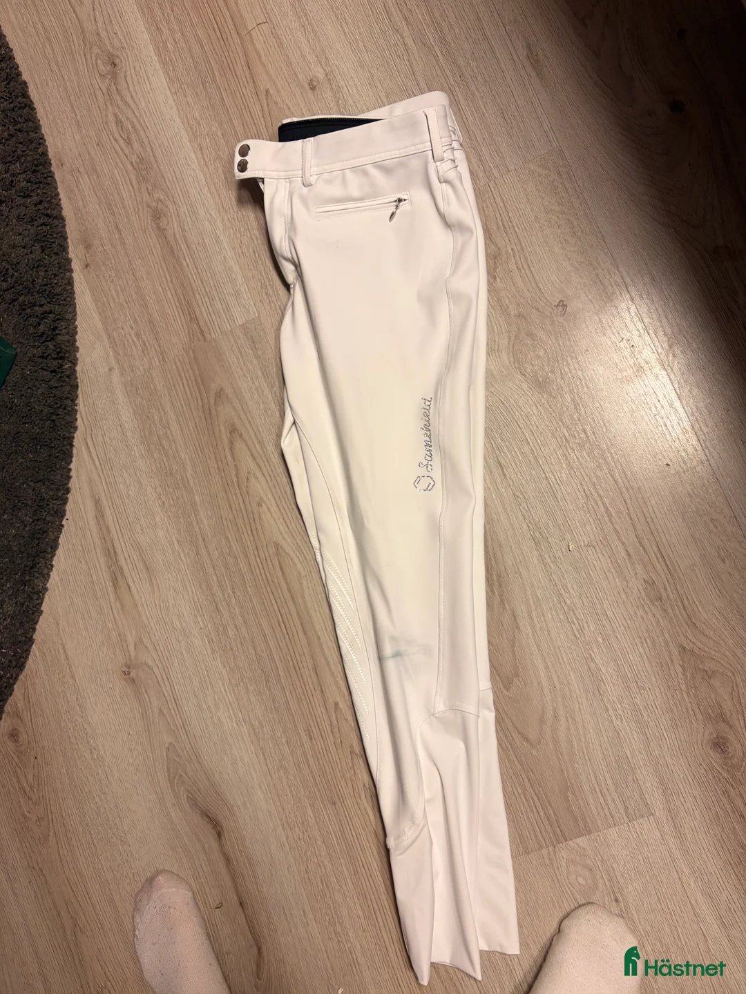 Ridbyxor ryttarutrustning till salu: Samshield &  equiline ridbyxor  i Landeryd - Annons 1