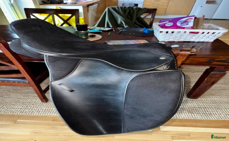 Sadlar hästutrustning till salu i Västerlanda - Annons 8