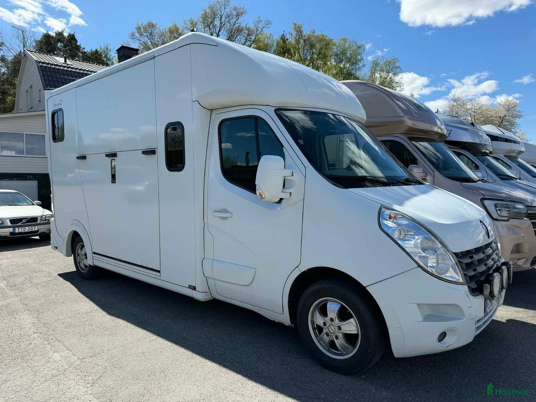 Hästlastbilar  fordon & transport till salu: Perfekt meetingbuss 5 säten och sovplatser! - Annons 1